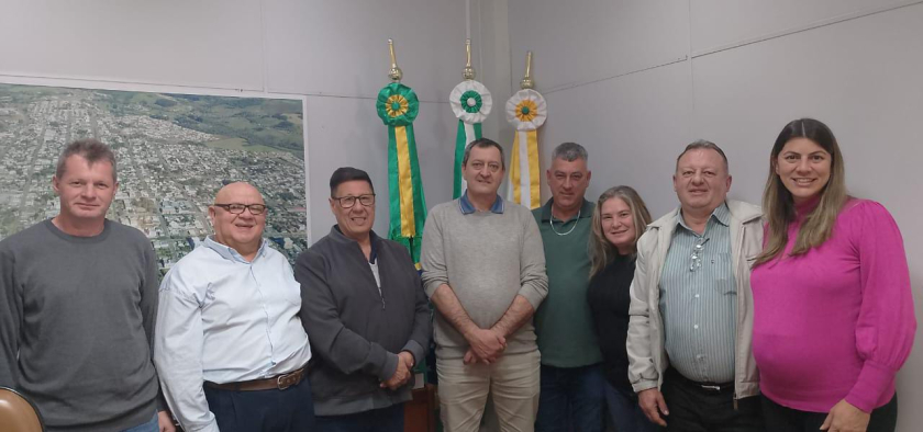 Deputado Adão Litro Visita o Gabinete do Prefeito Municipal 