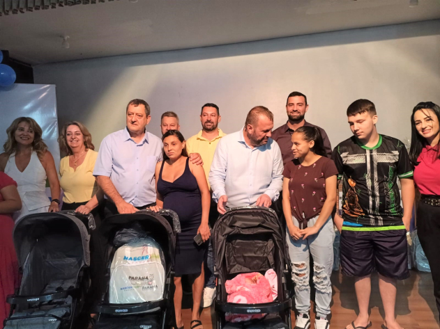 Marmeleiro recebe 51 kits do programa Nascer Bem Paraná para gestantes e puérperas de baixa renda