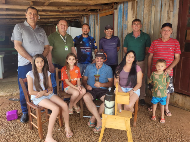 PREFEITO FAZ VISITA A COMUNIDADE BARRA BONITA E AMPLIA AÇÕES PARA FORTALECIMENTO DO TURISMO. 