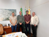 Prefeito de Bela vista do Toldo -SC, faz visita ao Prefeito de Marmeleiro  