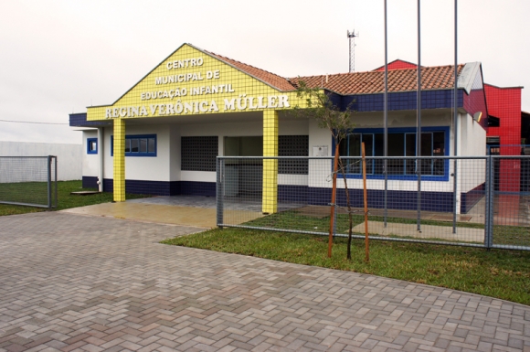 Em ato Simbólico Novo Centro de Educação Infantil é inaugurado