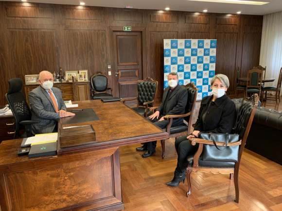 Em Curitiba Prefeito Paulo Pilati visita o Deputado Ademar Traiano