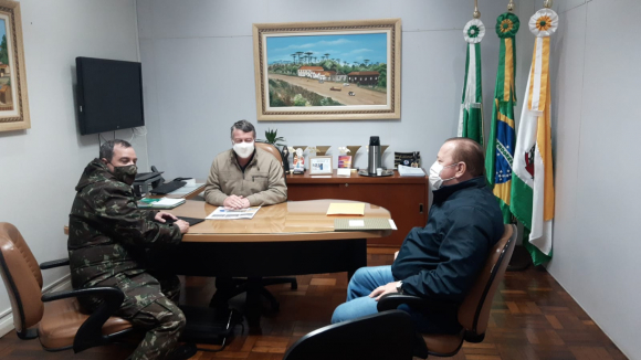Prefeito Paulo é empossado Presidente da Junta do Serviço Militar