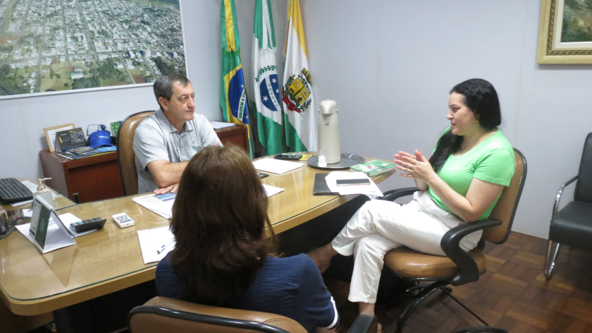 Diretora da 8°Regional de Saúde faz visita ao Prefeito Jander Loss 