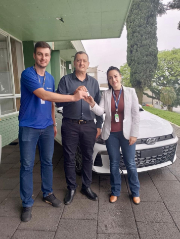 Governo Municipal recebe um Veículo para a Assistência Social 